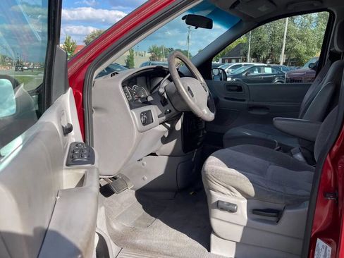 Used 2000 Ford Windstar SE image 12