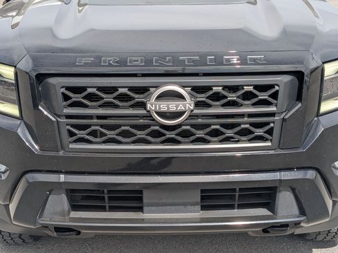 Used 2023 Nissan Frontier SV w/ Midnight Edition Package AWD/4WD image 10