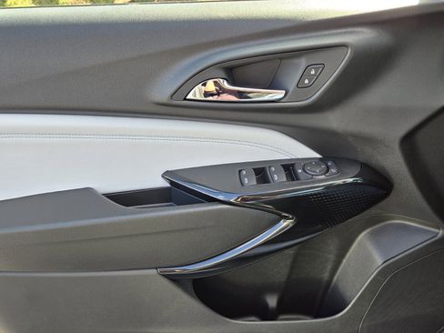 New 2026 Chevrolet Trax LT w/ Driver Confidence Package image 12