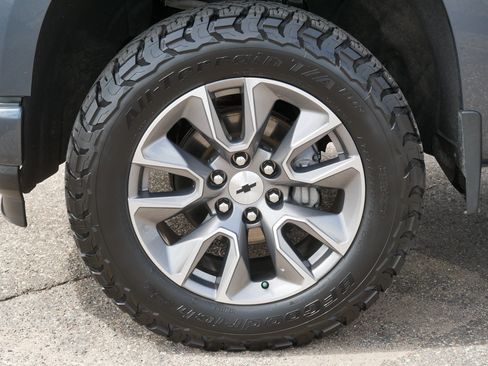 Used 2021 Chevrolet Silverado 1500 RST AWD/4WD image 15