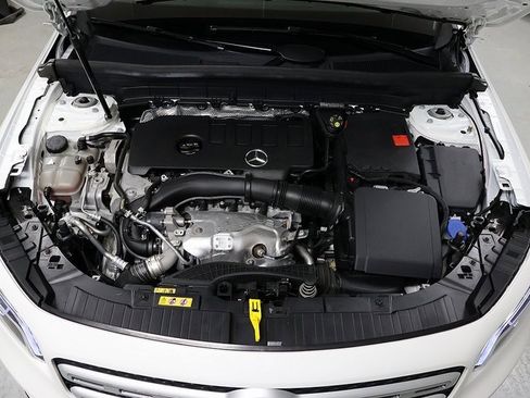 Certified 2023 Mercedes-Benz GLB 250 4MATIC image 36