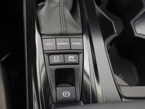 Used 2025 Toyota Camry SE w/ Multimedia Upgrade Package FWD image 44