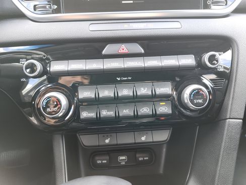 Used 2022 Kia Sportage EX image 34