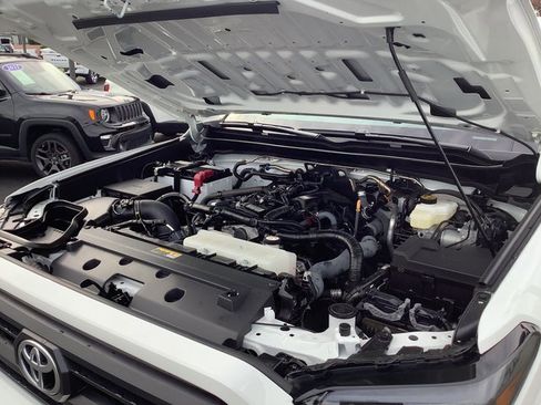 Used 2025 Toyota Tacoma SR5 image 44