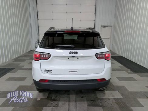 Used 2026 Jeep Compass Limited AWD/4WD image 3