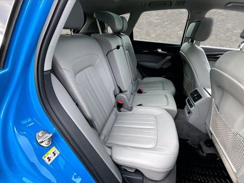 Used 2020 Audi Q5 e Premium Plus w/ Premium Plus Package image 25