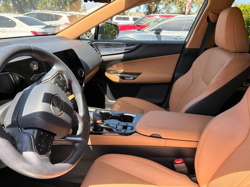 Certified 2024 Lexus NX 350h AWD image 7