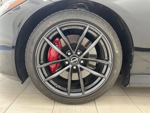 Used 2023 Nissan Z w/ Floor Mat Package (L93) RWD image 9
