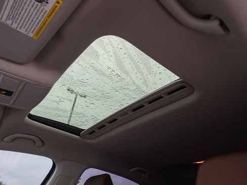 Used 2022 Volkswagen Passat 2.0T image 24