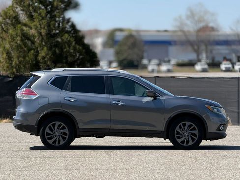 Used 2016 Nissan Rogue SL w/ SL Premium Package image 7