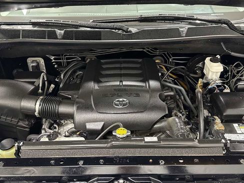 Certified 2017 Toyota Tundra SR5 image 30