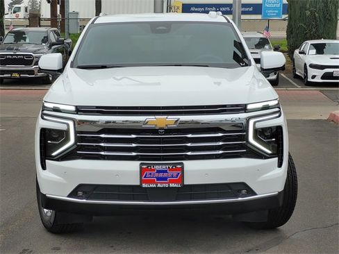 New 2026 Chevrolet Suburban LT w/ Comfort Package image 2