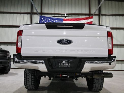 Used 2019 Ford F350 Lariat w/ Lariat Ultimate Package AWD/4WD image 9