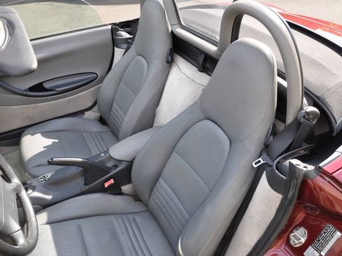 Used 1997 Porsche Boxster RWD image 30