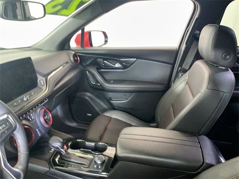 Used 2023 Chevrolet Blazer RS w/ Enhanced Convenience Package image 11