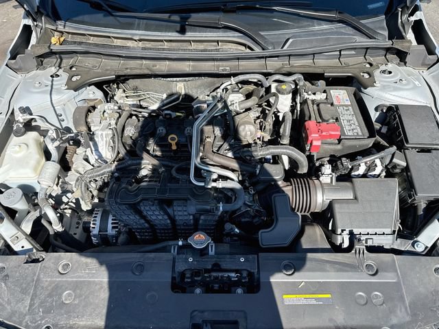 Used 2025 Nissan Altima 2.5 SV FWD image 27