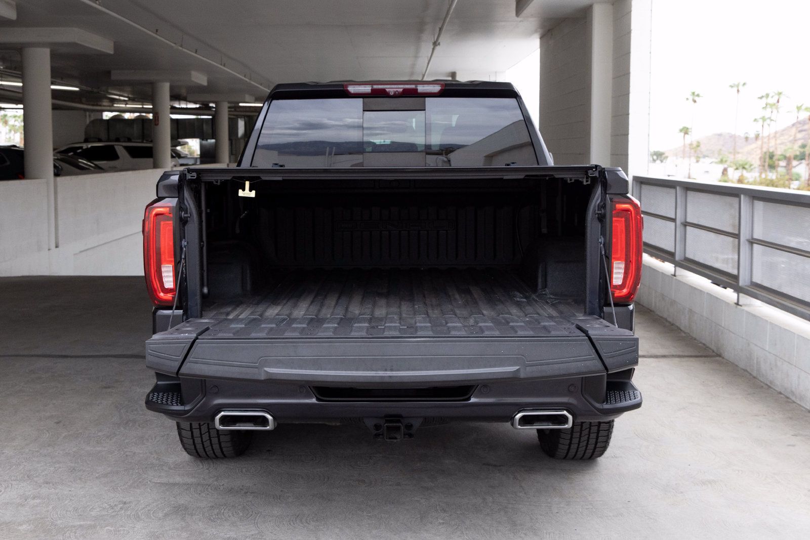 Used 2023 GMC Sierra 1500 Denali w/ Denali Reserve Package AWD/4WD image 24