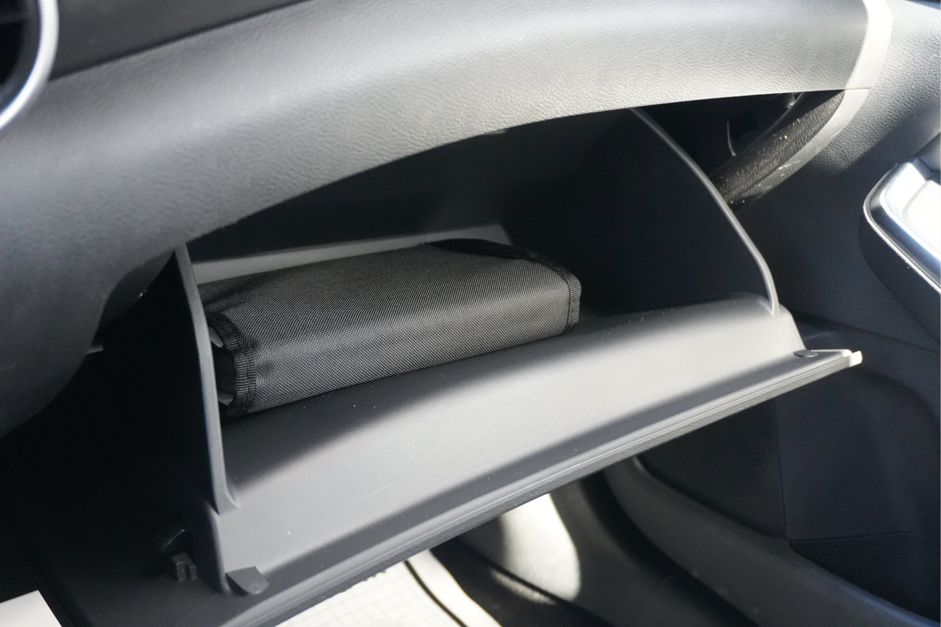 Used 2022 Nissan Sentra SR w/ Trunk Package FWD image 33