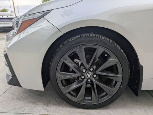 Used 2025 Toyota Corolla XSE FWD image 5