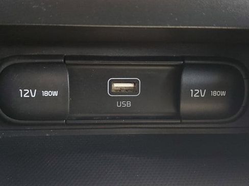 Used 2023 Kia Soul LX w/ LX Technology Package FWD image 29