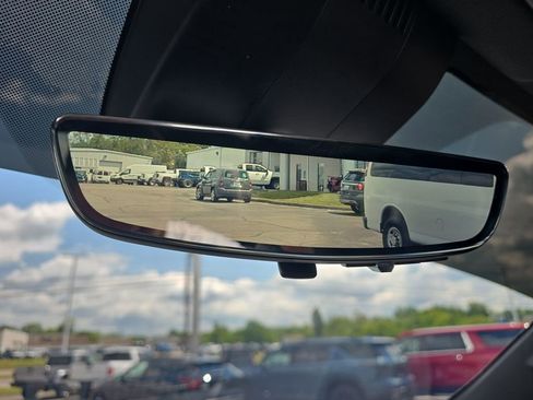 Used 2024 Chevrolet Tahoe Premier AWD/4WD image 41
