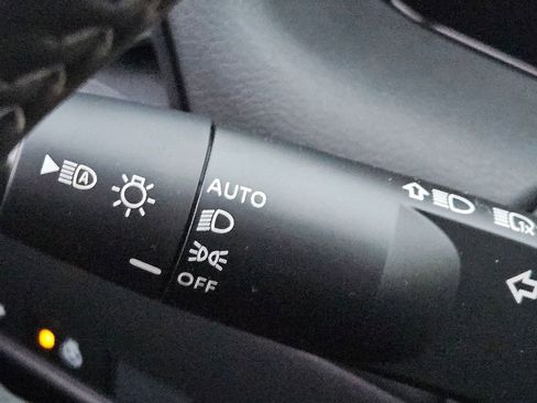 New 2026 Nissan Sentra SV w/ SV Convenience Package FWD image 21