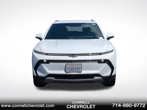 Used 2025 Chevrolet Equinox EV LT w/ Convenience Package FWD image 2