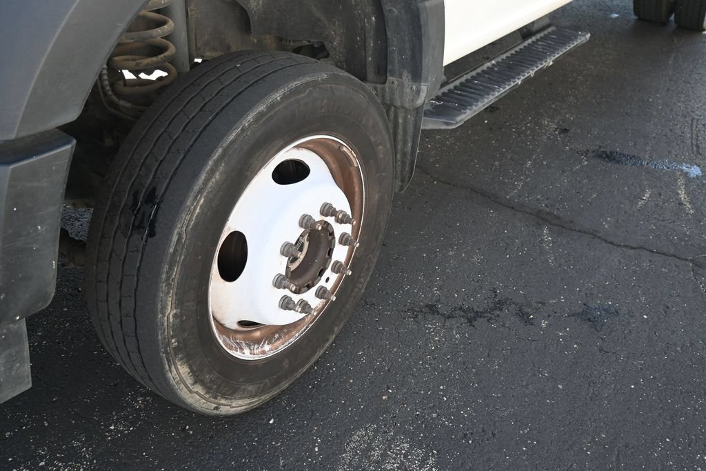 Used 2021 Ford F550 4x4 Regular Cab Super Duty image 14