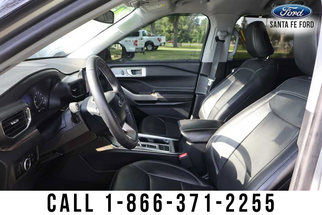 Used 2024 Ford Explorer Limited RWD image 11