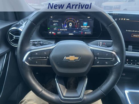 Certified 2025 Chevrolet Equinox LT image 12