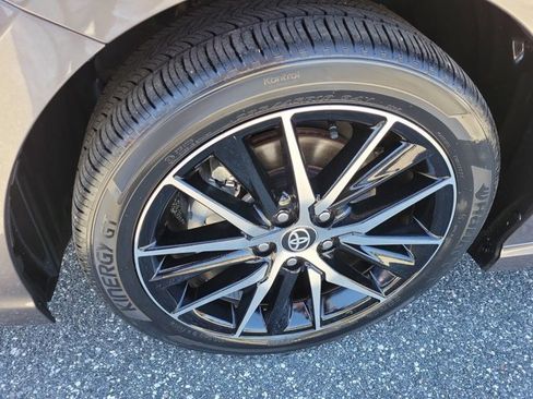 Used 2023 Toyota Camry SE image 17