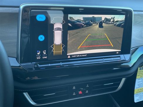 New 2026 Volkswagen Atlas SE image 22