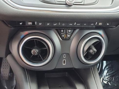 Used 2023 Chevrolet Blazer LT w/ Convenience Package image 25