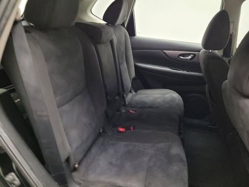Used 2015 Nissan Rogue S FWD image 19