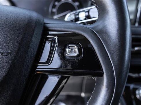 Used 2022 Lincoln Corsair AWD w/ Premium Package image 15
