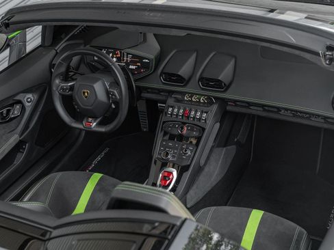 Used 2016 Lamborghini Huracan LP 610-4 image 21