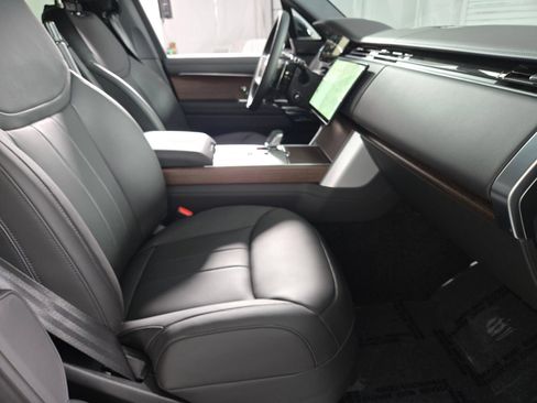 New 2026 Land Rover Range Rover Long Wheelbase SE AWD/4WD image 3