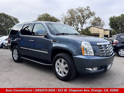 Used 2010 Cadillac Escalade 2WD image 1