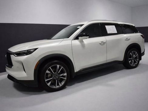 Used 2023 INFINITI QX60 Luxe w/ Cargo Package image 2