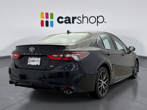 Used 2023 Toyota Camry SE image 5