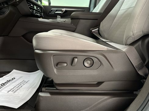 New 2026 Chevrolet Suburban LS w/ LS Custom Edition RWD image 13