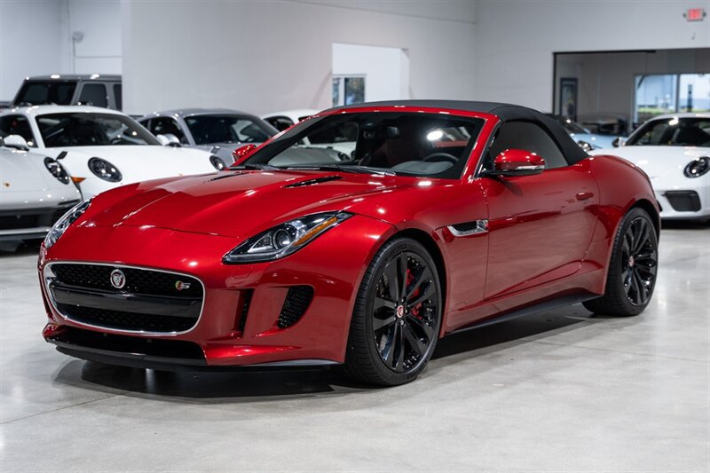 Used 2015 Jaguar F-TYPE S RWD image 11