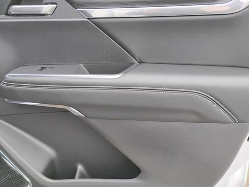 Used 2025 GMC Acadia Elevation image 20