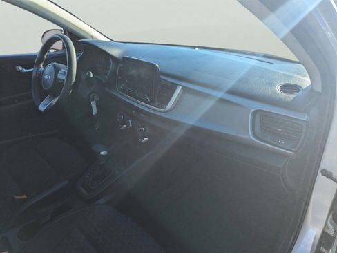 Used 2022 Kia Rio LX image 30