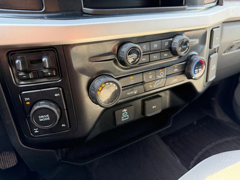 Used 2023 Ford F250 XL w/ STX Appearance Package AWD/4WD image 26