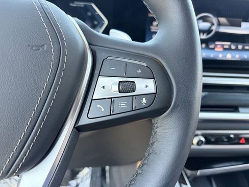 Used 2025 BMW X5 xDrive40i AWD/4WD image 23