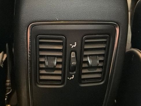 Used 2019 Dodge Durango SXT RWD image 14