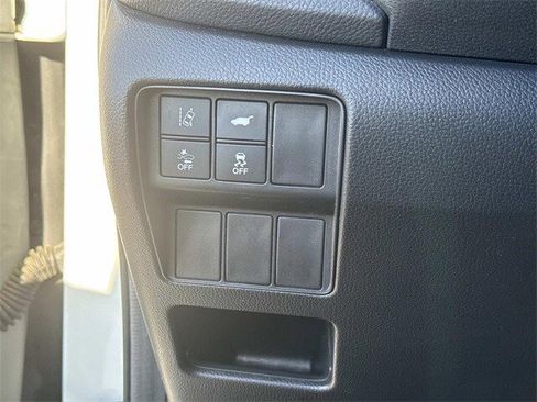 Used 2018 Honda CR-V Touring image 24