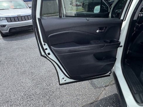 Used 2018 Honda Pilot Elite image 11