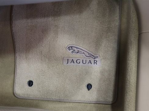 Used 2010 Jaguar XKR R RWD image 87